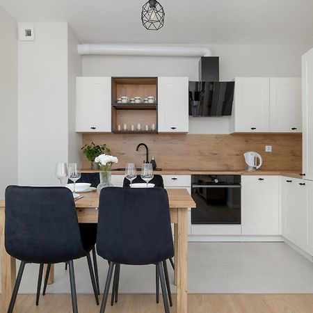 Bright Apartment Park Lotnikow Near Tauron Arena Krakow By Noclegi Renters Esterno foto